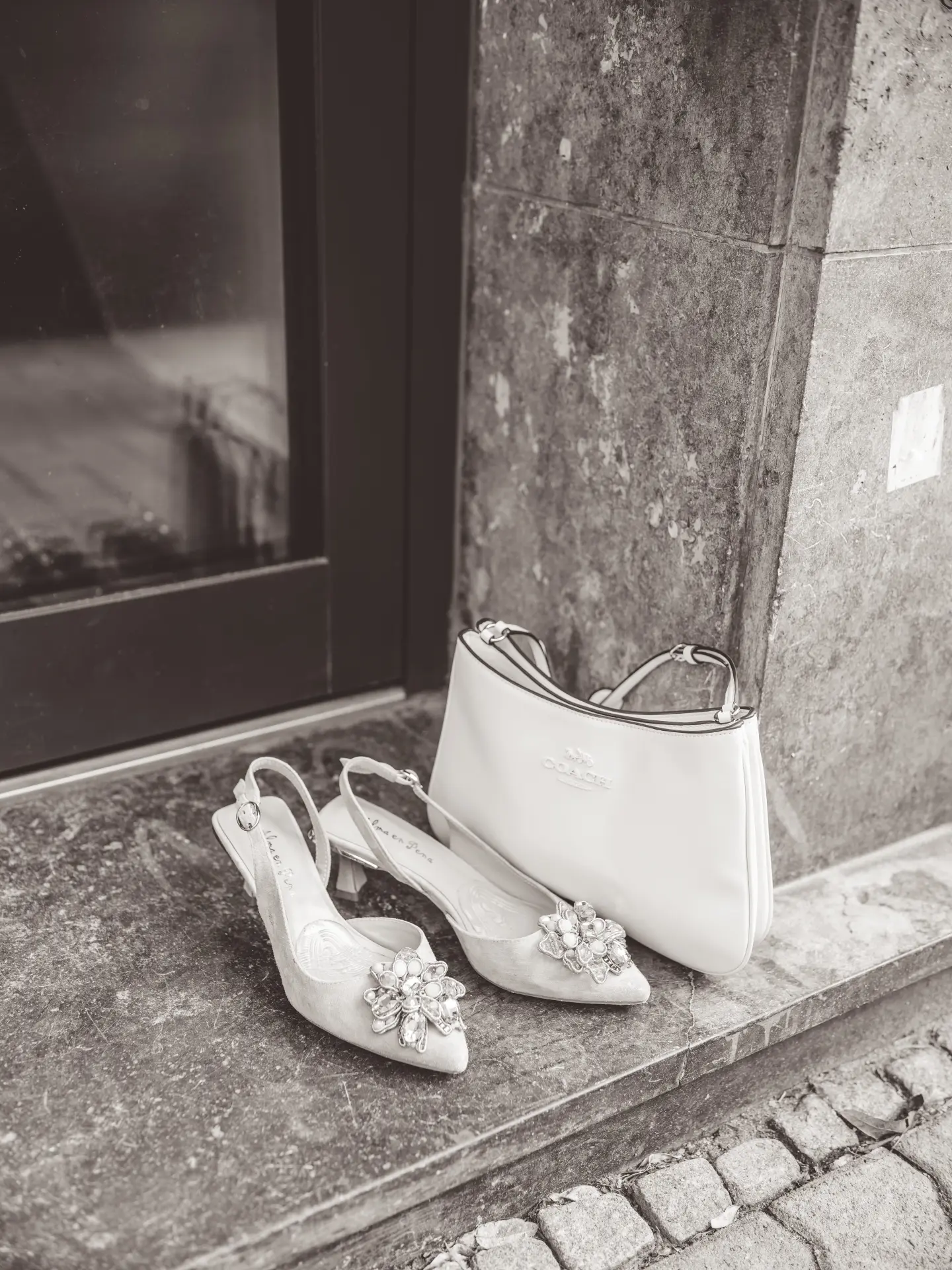 Emotionale Zeremonie in der Kirche