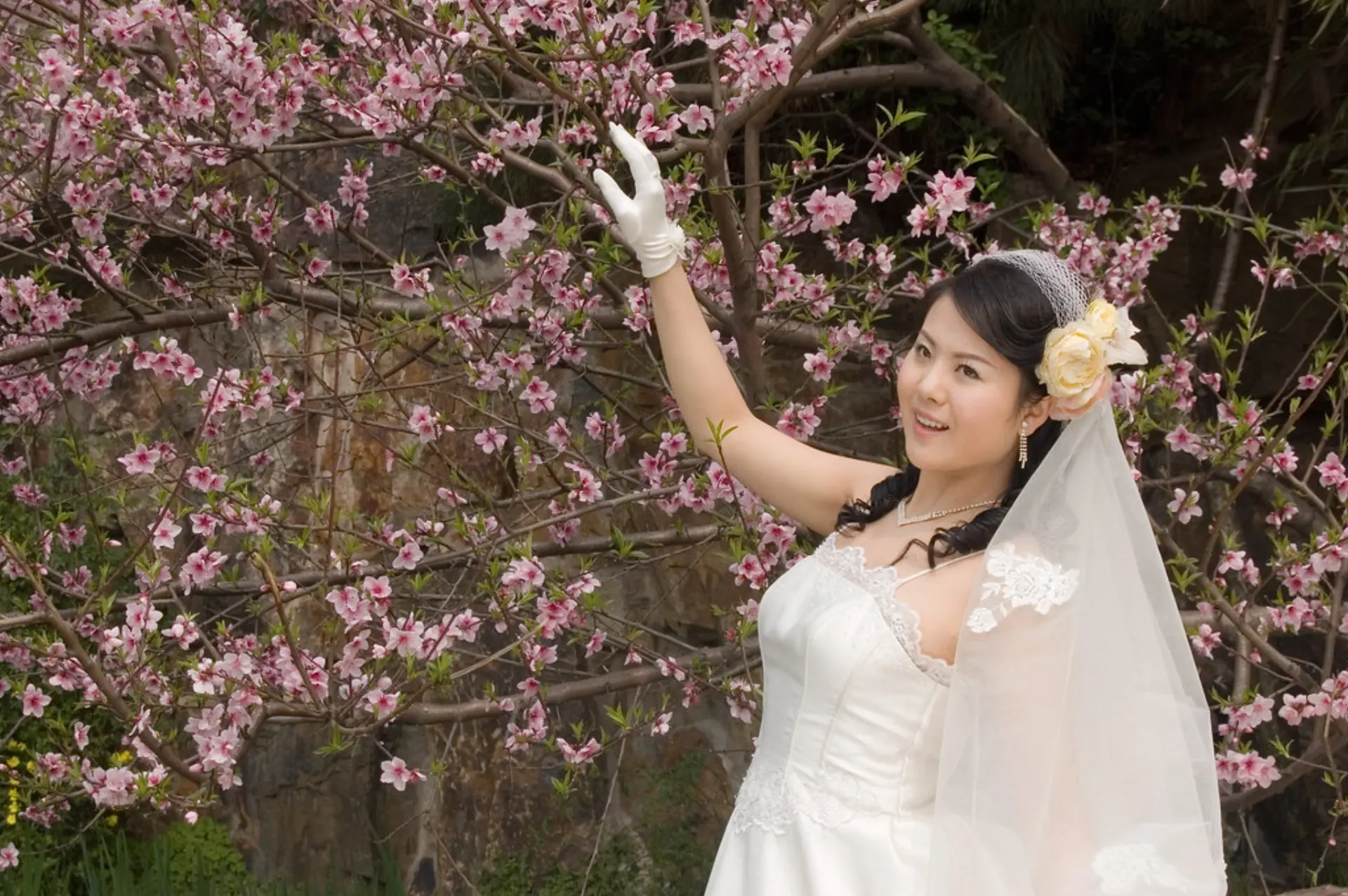 Mit Blumen - romantisches Portrait