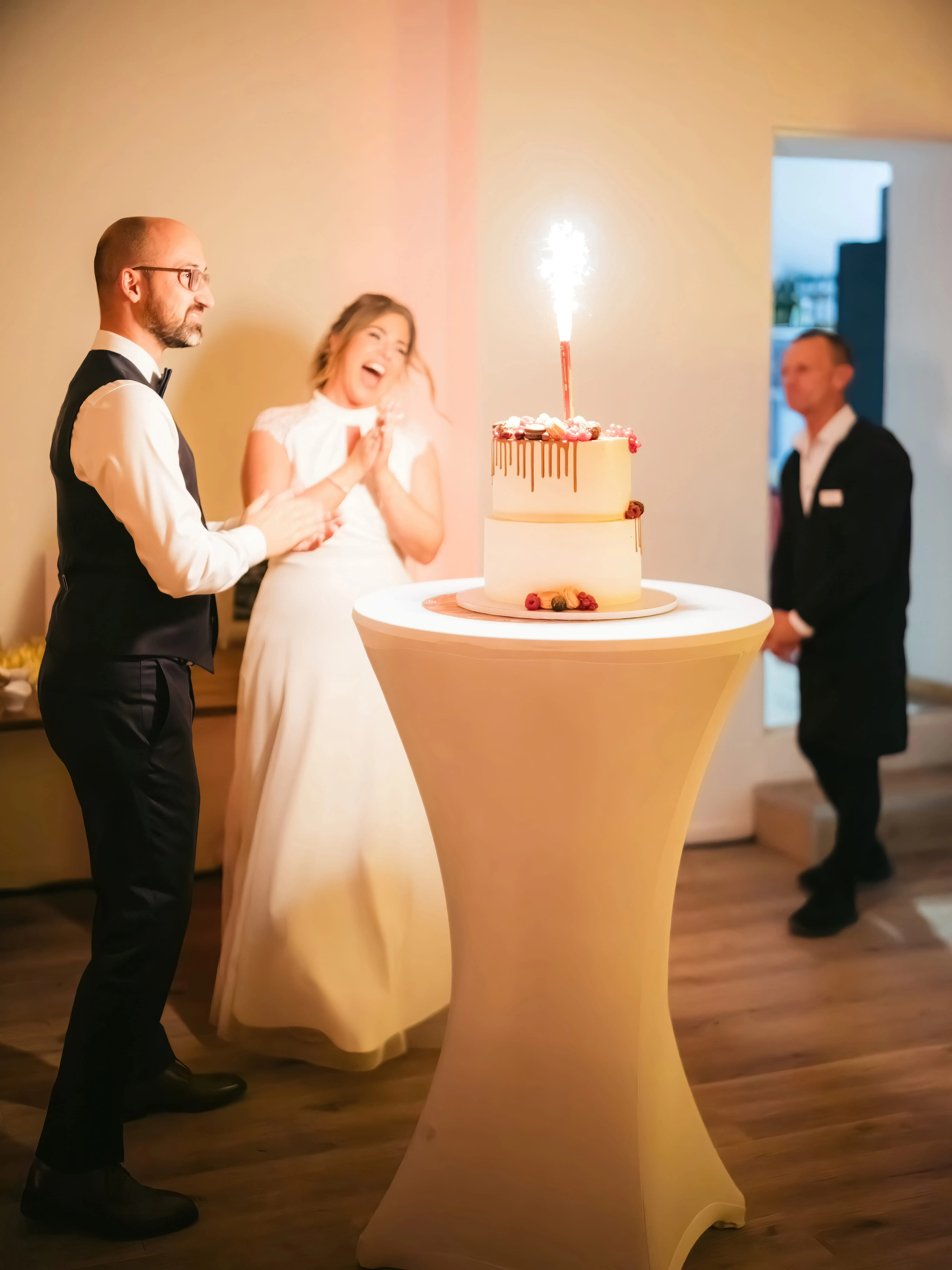 Paar gemeinsam beim Spaziergang