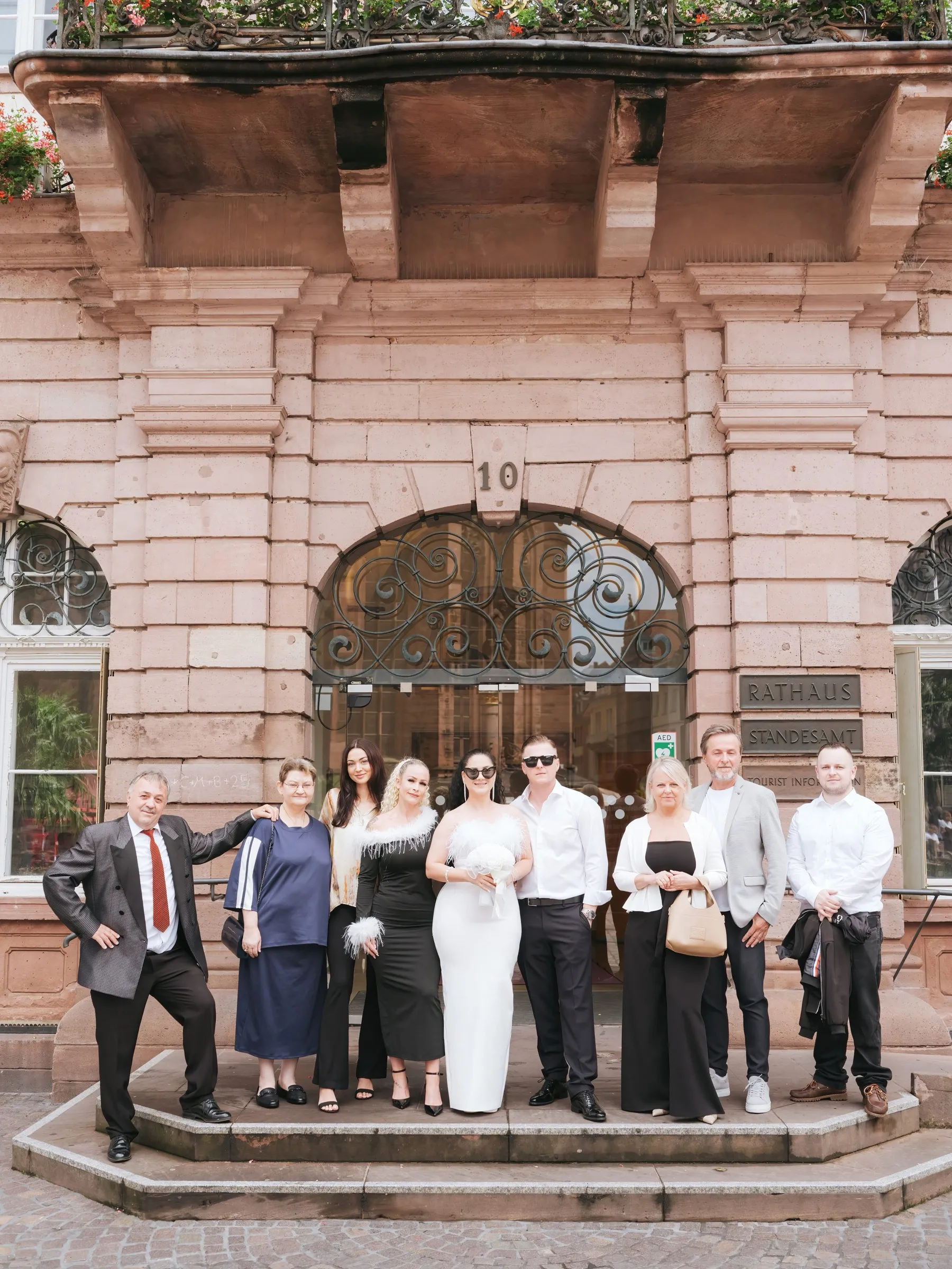 Gruppenfoto Hochzeit Rathaus Heidelberg Altstadt